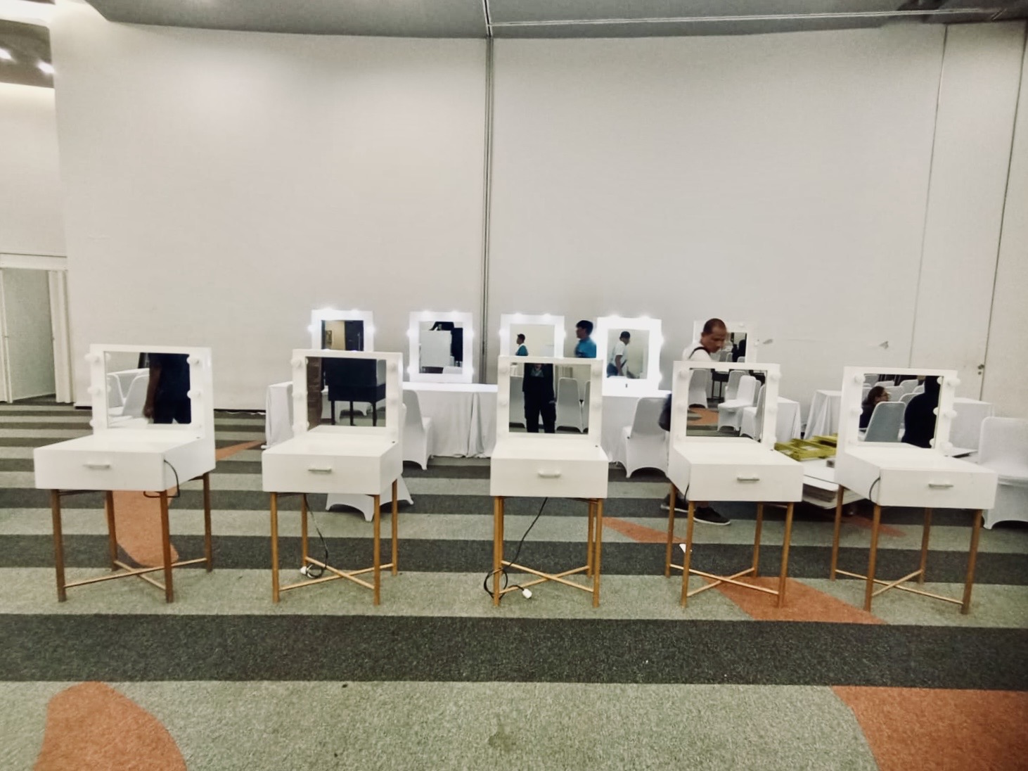 Sewa meja rias untuk acara